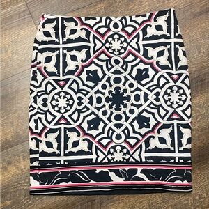 White House Black Market Geometric Pencil Skirt